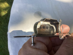 1783 nice pair of George 111 Snuffers by maker IB 90 grams