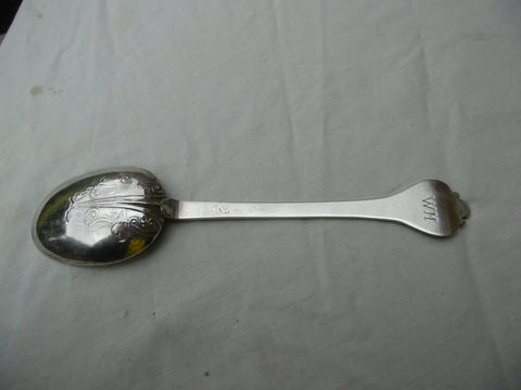 1680 beautiful Lace back Trefid tablespoon with excellent decoration 58g