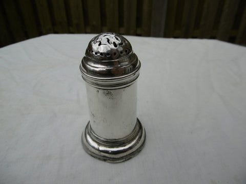 1732 Rare Irish Georgian pepper pot by ?W great crest 68g