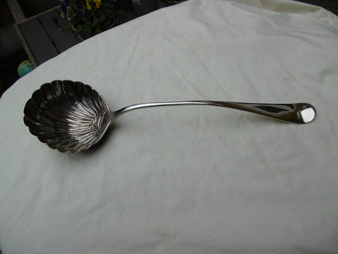 1750 impressive George 11 Rococo soup ladle with stunning Armorial 165g