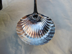 1790 lovely Georgian Irish soup ladle with Bright cut Star decoration by John Power 166g