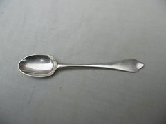 1705 rare Dognose teaspoon by Isaac Davenport 10g