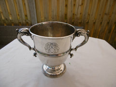 1750 rare Georgian Irish silver cup by William Townsend nice crest 390g