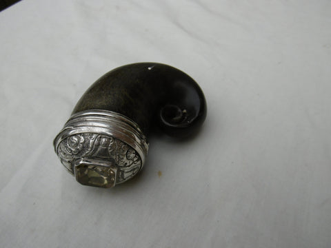 1830 lovely Scottish silver snuff and horn mull with cairngorm inset