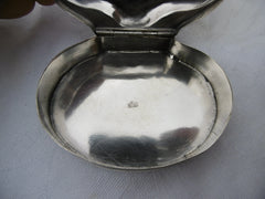 1730 rare Shell shaped Silver snuff box by GM lovely decoration 40g