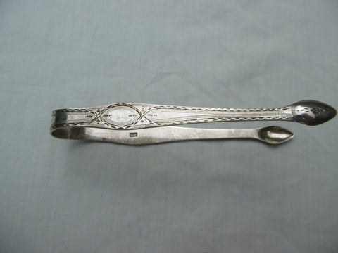 1780 very fine pair of Hester Bateman bright cut sugar tongs
