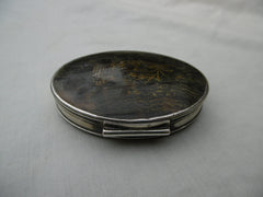 1700 lovely Queen Anne tortoiseshell snuff box with Chinoiserie scene