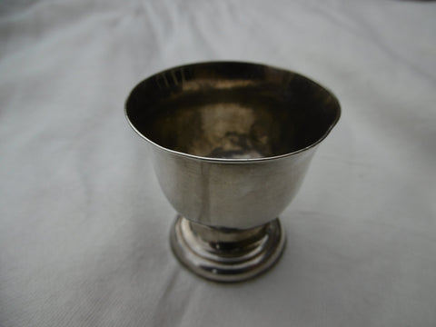 1717 rare small George 1st Childs or Tot cup great date letter 24g